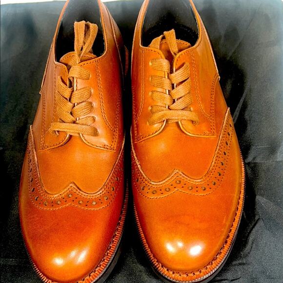 New 7 1/2 Coach Brown Oxfords with High-Quality Leather and Intricate Broguing - Picture 1 of 6